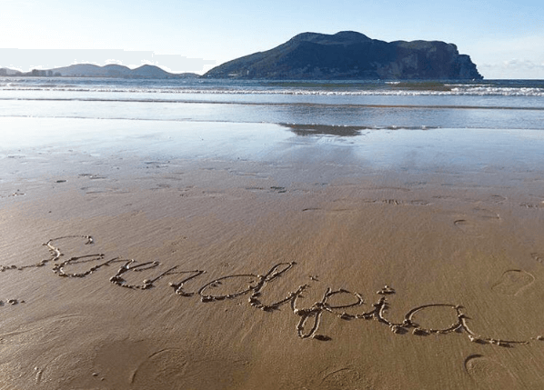 serendipia escrito en la arena