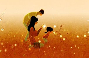 Padres con hija en el campo