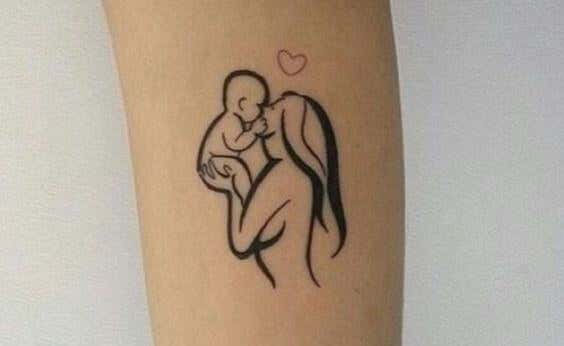 tatuaje madre e hijo