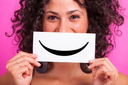 ¿Cómo reconozco una sonrisa verdadera?