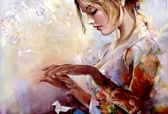 mujer con pajarita de papel
