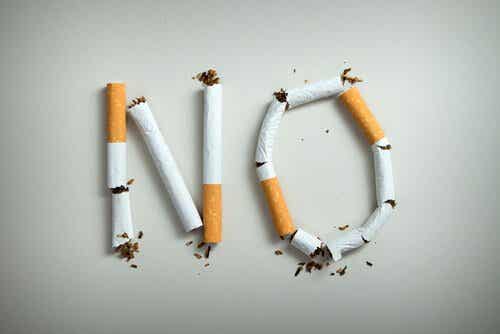 Palabra no hecha con cigarrillos