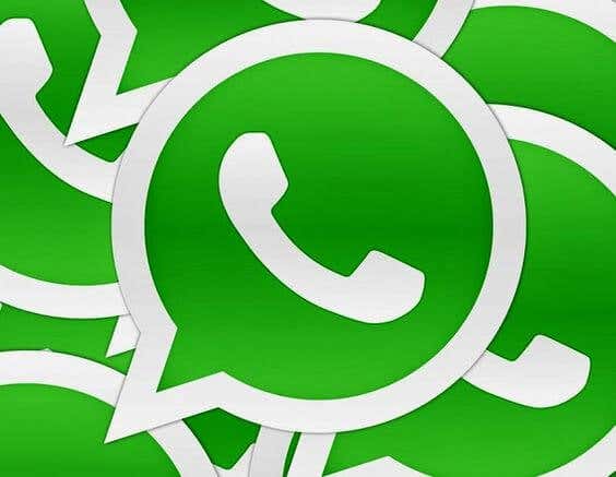 imagen representando la relación entre WhatsApp y pareja