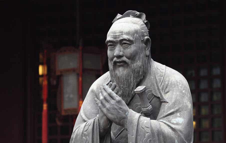 confucio simbolizando la idea del buen vivir