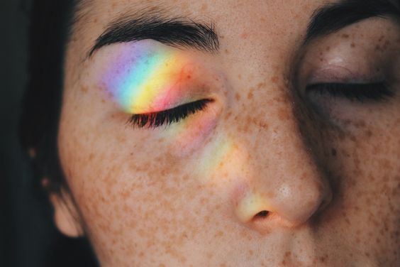haz de luz en los ojos