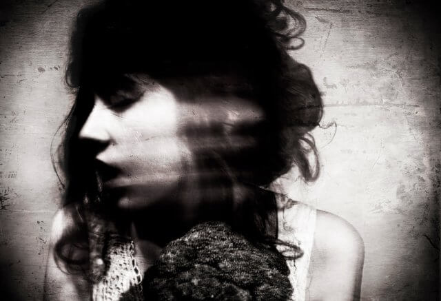 trying_to_escape_by_Catliv