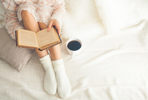 Mujer leyendo