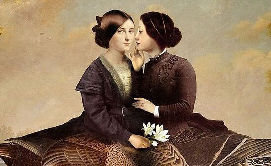 Mujeres juzgando
