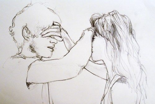 PAreja tapándose los ojos