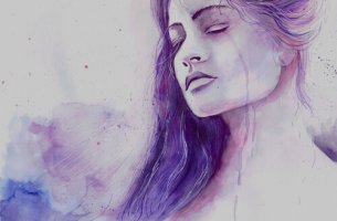 Mujer triste con los ojos cerrados representando kintsukuroi