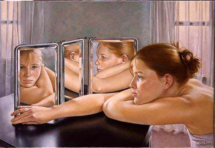 mujer ante el espejo