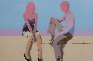 pareja sentada