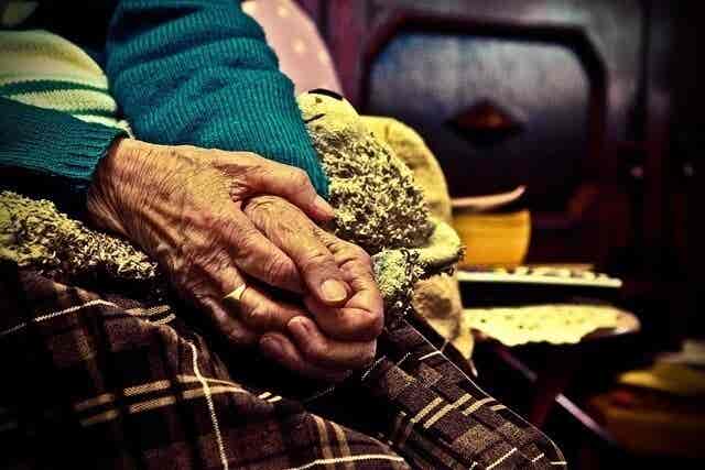Lo que nuestros abuelos necesitan es amor y paciencia