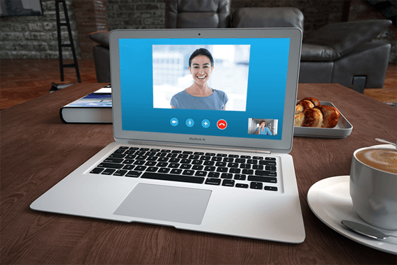 Pantalla de ordenador con terapia online 