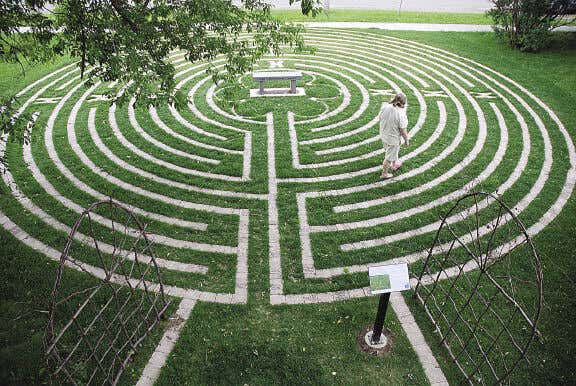 Meditation beim Gehen im Labyrinth