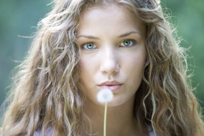 La belleza del rostro femenino