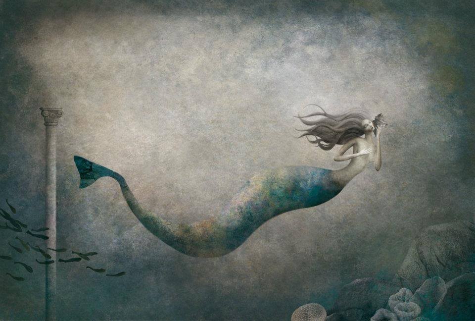 sirena pensando en si fuéramos felices
