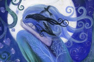 Mujer con tristeza bajo la luna