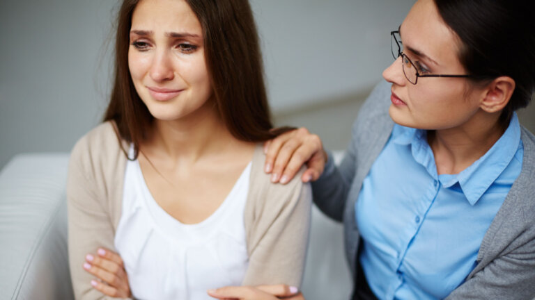 ¿Sabes cómo brindar primeros auxilios psicológicos?
