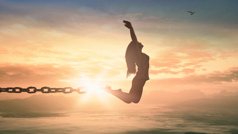 Sin cambiar de costumbres no se puede cambiar de vida