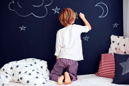 ¿Qué puedo hacer si a mi hijo le cuesta dormir?