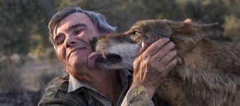 Hombre con lobo