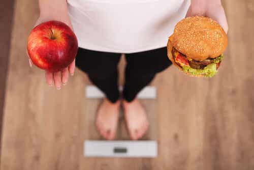 7 técnicas psicológicas que te ayudarán a bajar de peso