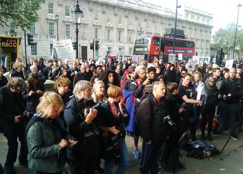 personas en una manifestación