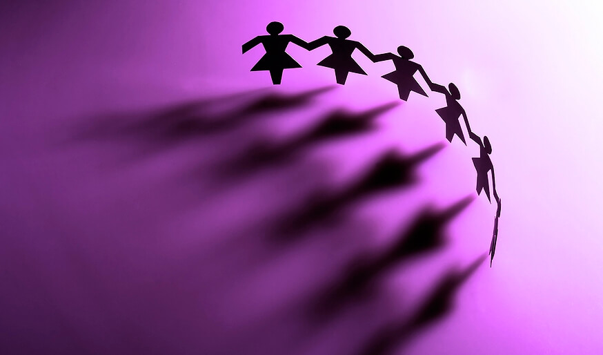 figuras representando la violencia de género