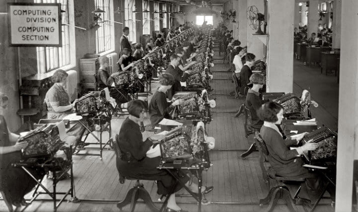 trabajadoras en el experimento sobre el Efecto Hawthorne