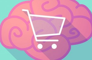 Cerebro rosado con carrito de compras en el centro