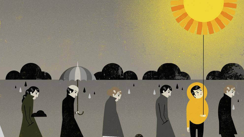 Hombre con sol rodeado de personas grises