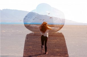 Mujer en el mar