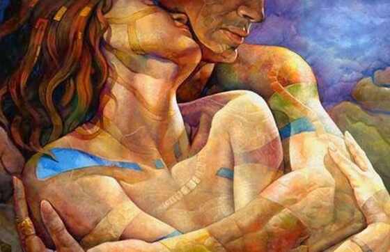 Pareja abrazada por la espalda queriendo mejorar la vida sexual