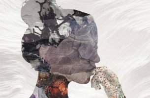 Perfil de una mujer con dudas con trastorno obsesivo-compulsivo