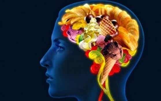 cerebro mujer formado por dulces representando el efecto del Glutamato