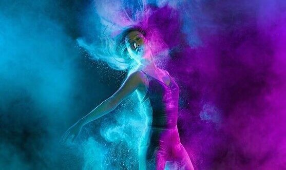 Chica bailando