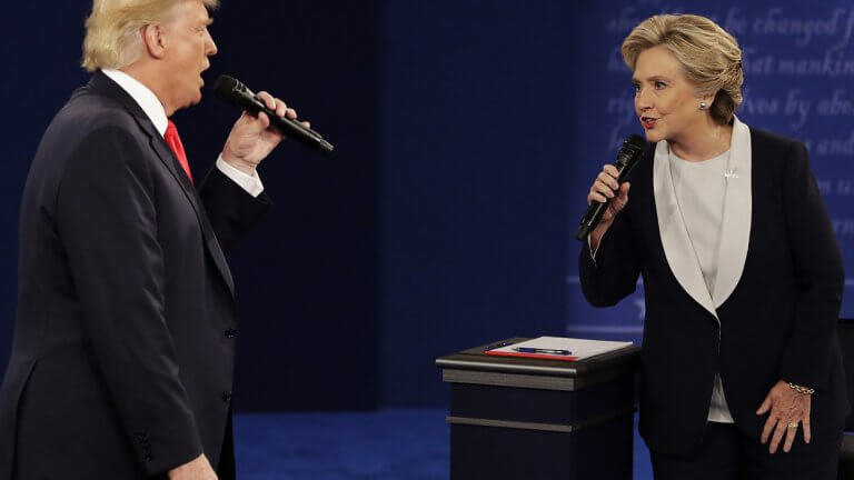  Hillary Clinton lidiando con la personalidad de Donald Trump