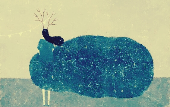 mujer con vestido azul y cuernos