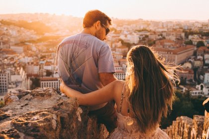 Juntos, pero no revueltos: el verano y la relación de pareja