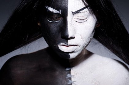 Todos estamos hechos de luces y de sombras
