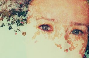 Rostro de una persona borrado representando la dificultad de la prosopagnosia