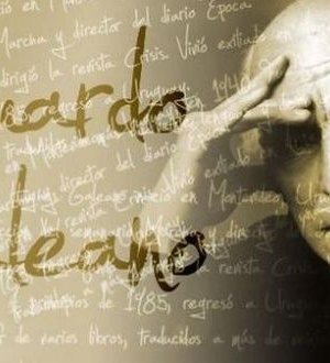 Cartel con letras representando las frases de Eduardo Galeano