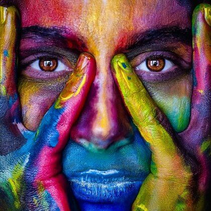 Mujer de colores