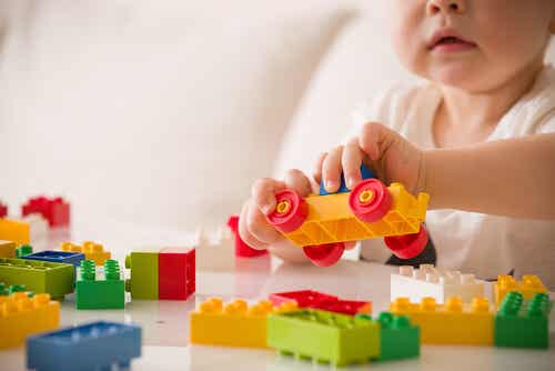 ¿Sabes que relación hay entre el juego y el desarrollo infantil?