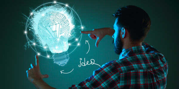 Hombre pensando en el cerebro