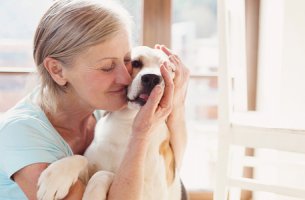Mujer con perro