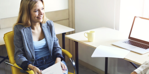 Mujer headhunting