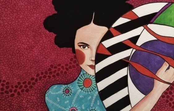 mujer con abanico representando a las personas comprometidas