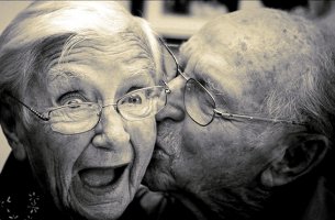 pareja que busca envejecer felices